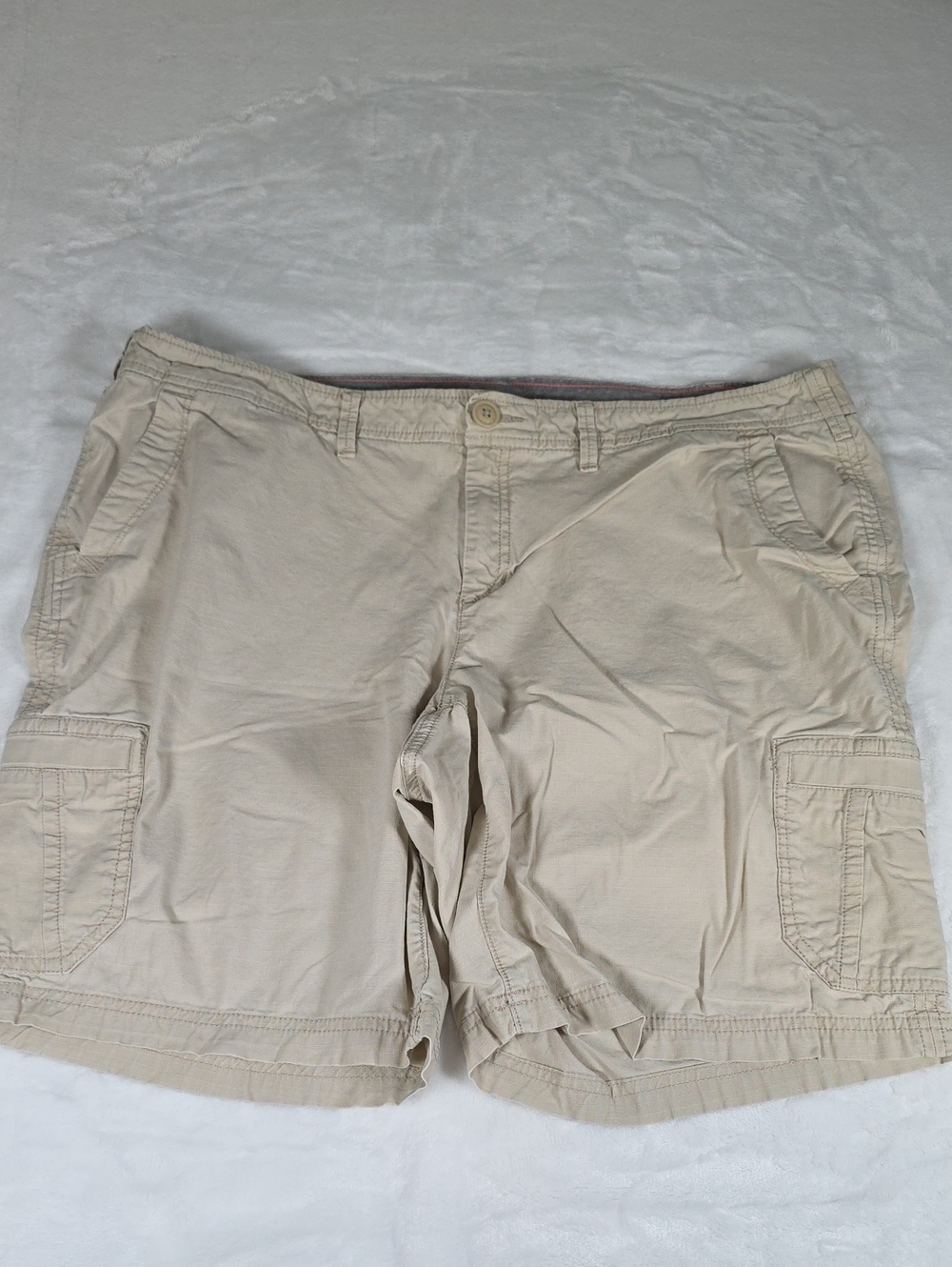 Eddie Bauer Beige/Tan Women's Cargo Shorts Size 16W